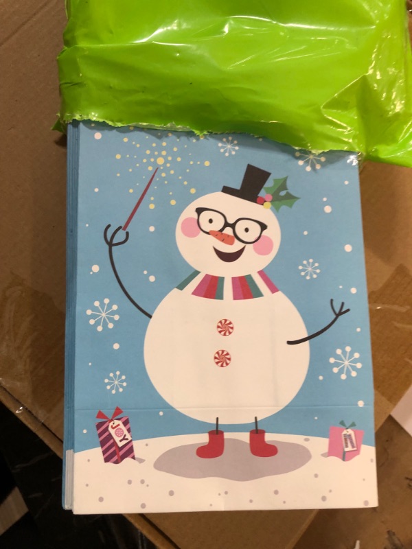 Photo 2 of Snowman Paper Bags