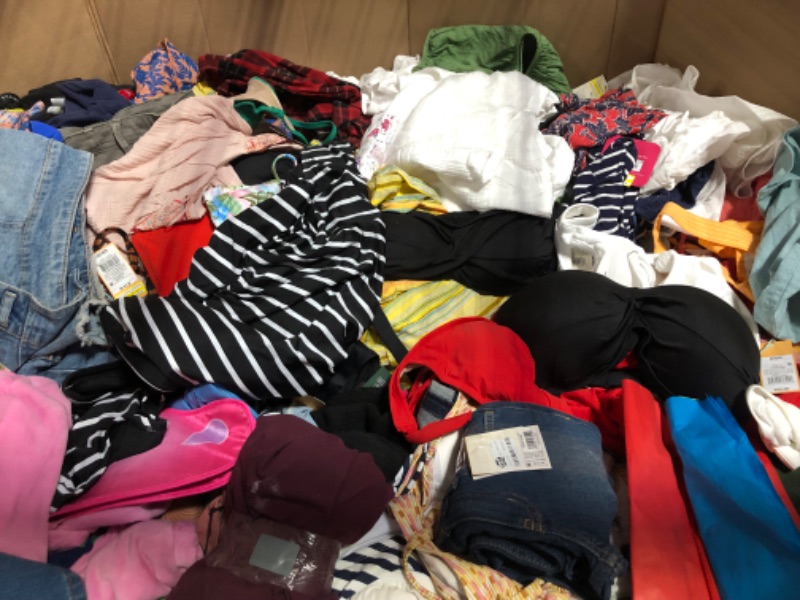 Photo 1 of Assorted Clothing (Various Sizes) 