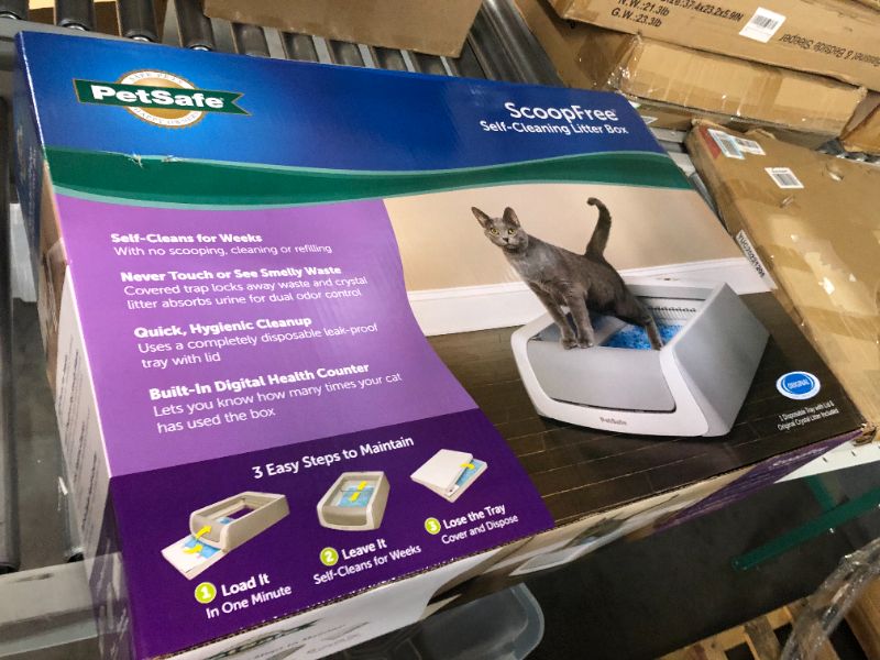 Photo 2 of **NEW**PetSafe ScoopFree Self-Cleaning Cat Litter Box