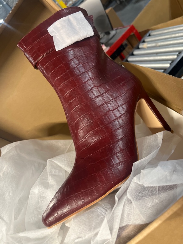 Photo 1 of WOMENS RED CHUNKY HEELS SIZE 6