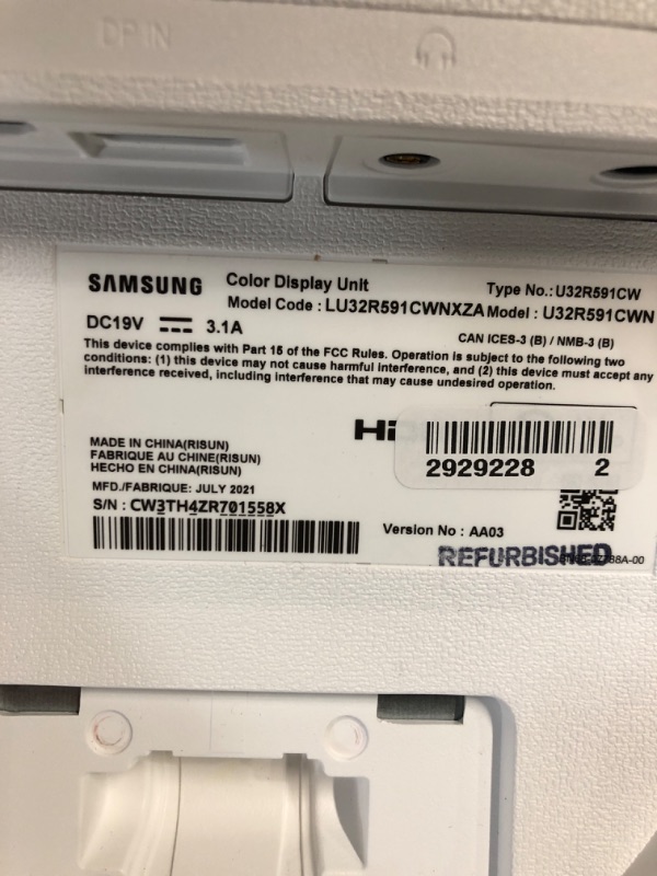 Photo 4 of (MINOR DAMAGE) Samsung 32" Class 4K UHD Curved Monitor - LU32R591CWNXZA (Renewed)