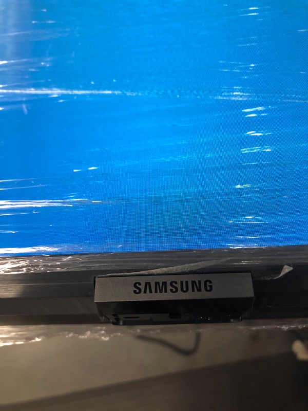 Photo 1 of SAMSUNG 50-Inch Class QLED Q80B Series -
