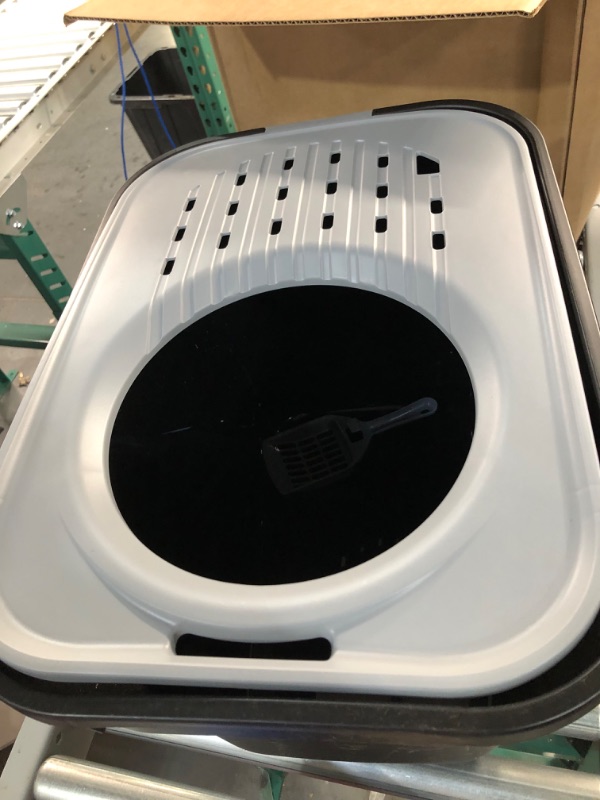 Photo 2 of *USED/SEE NOTES* IRIS USA Large Square Top Entry Cat Litter Box with Scoop,