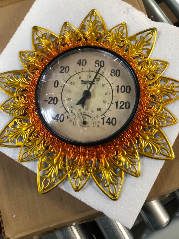 Photo 3 of *NEW*  Indoor Wall Sunflower Thermometer Hygrometer