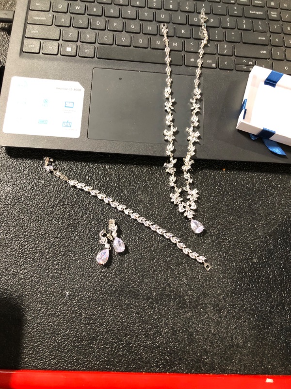 Photo 1 of *NEW* Hadskiss Jewelry Set for Women, Necklace Dangle Earrings Bracelet Set