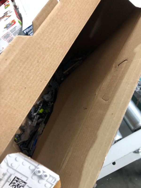 Photo 1 of **USED/MISSING PIECES**SEE NOTES** LEGO Star Wars The Bad Batch Attack Shuttle 75314 Awesome Toy Building Kit with 5 Minifigures; New 2021 (969 Pieces) Frustration-Free Packaging