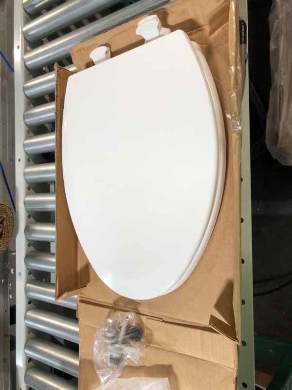 Photo 3 of *BRAND NEW* Bemis 1500EC 390 Lift-Off Wood Elongated Toilet Seat, 1 Pack, Cotton White
