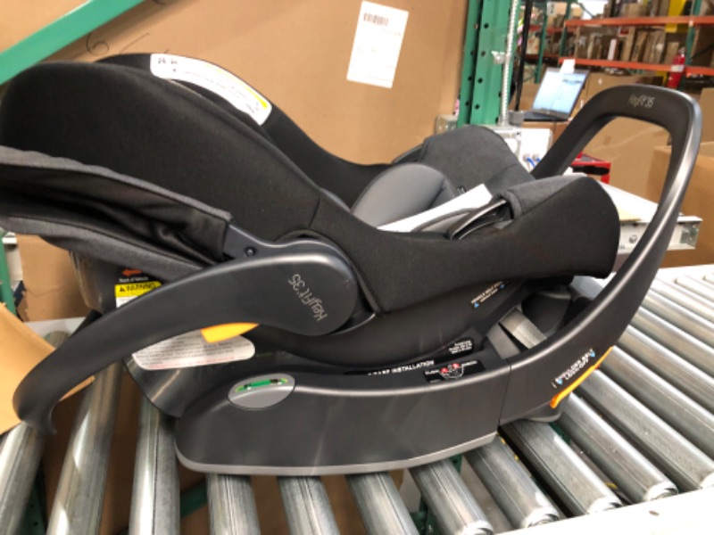 Photo 4 of Chicco KeyFit 35 Infant Car Seat - Onyx