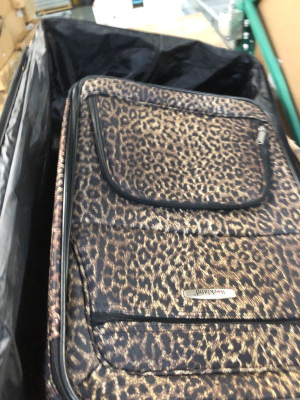 Photo 2 of **USED**MAY BE DIRTY NO PACKAGING**  Rockland Vara Softside 3-Piece Upright Luggage Set, Leopard, (20/22/28) 3-Piece Set (20/22/28) Leopard