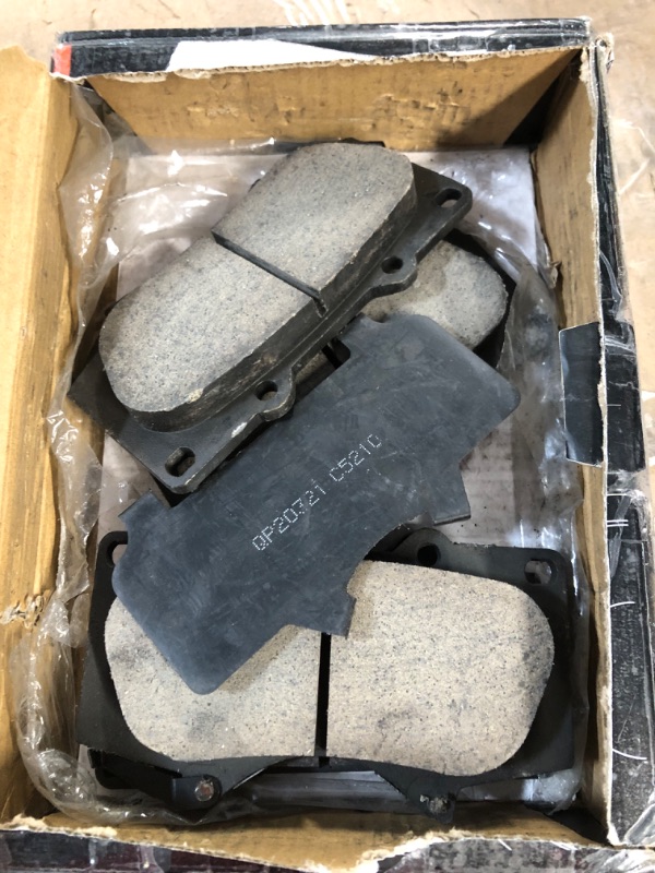 Photo 3 of Premium Raybestos Element3 EHT™ Replacement Front Brake Pad Set for 2015-2019 Hyundai 