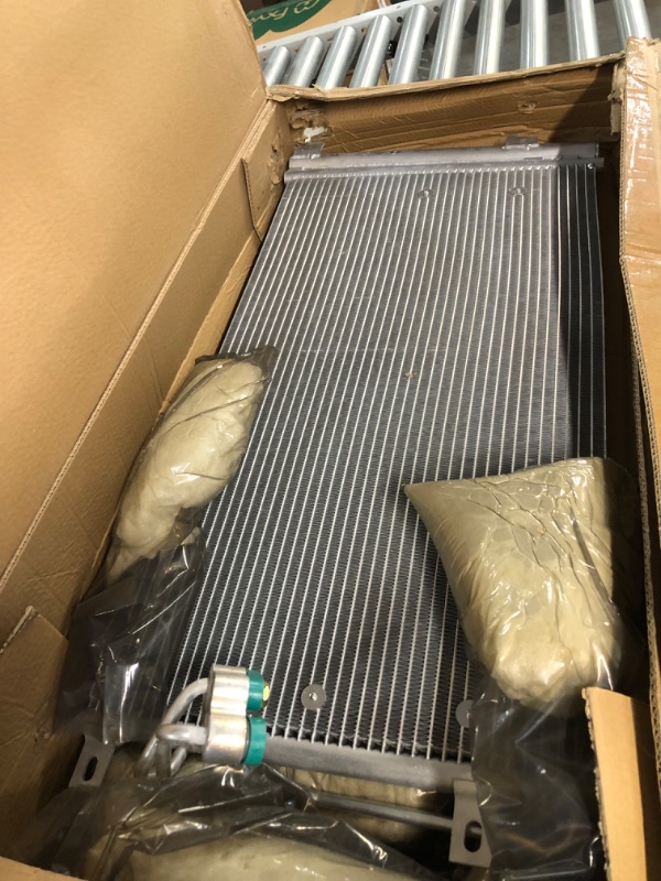 Photo 3 of ** USED** Spectra Premium - 7-4283 Air Conditioning A/C Condenser
