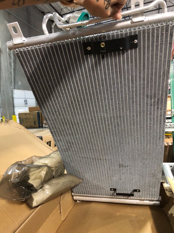 Photo 4 of ** USED** Spectra Premium - 7-4283 Air Conditioning A/C Condenser
