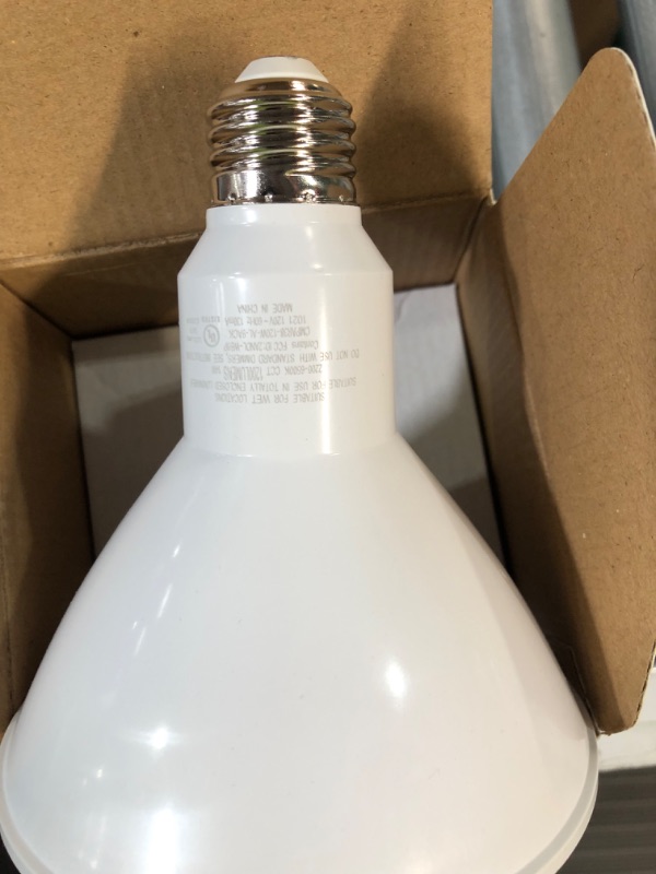 Photo 3 of CREE LIGHTING CMPAR38-120W-AL-9ACK Connected Max Tunable White and Color-Changing PAR38 Outdoor Flood 120-Watt-Replacement Smart LED Bulb