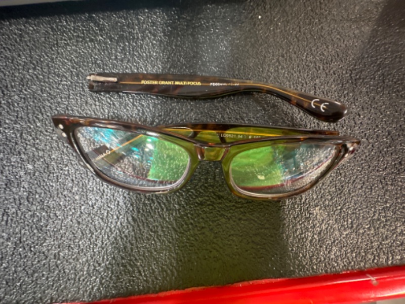 Photo 2 of **DAMAGED, SEE NOTES** Foster Grant Conan Multifocus Rectangular Reading Glasses Shiny Tortoise/Transparent 2.75 x