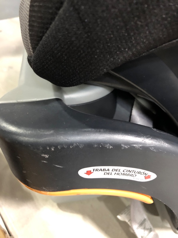 Photo 4 of Chicco KeyFit 30 Infant Car Seat, Orion