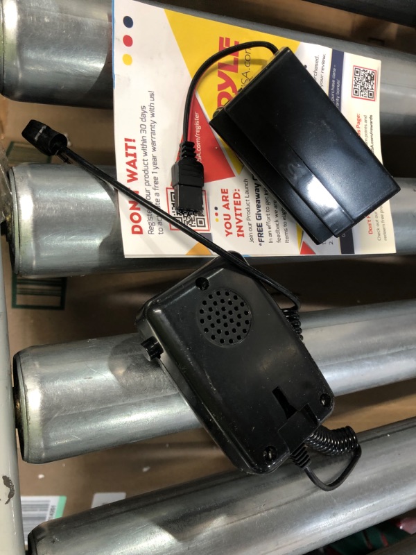 Photo 2 of ***DAMAGED*** Pyle Megaphone Speaker PA Bullhorn - Built-in Siren Rechargeable Battery, Auxiliary Jack 40Watts & 1000 Yard Range