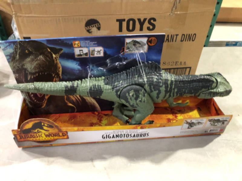 Photo 2 of Mattel - Jurassic World 3 Giant Feature Dino