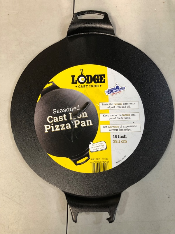 Photo 2 of 15" Cast Iron Pizza Pan