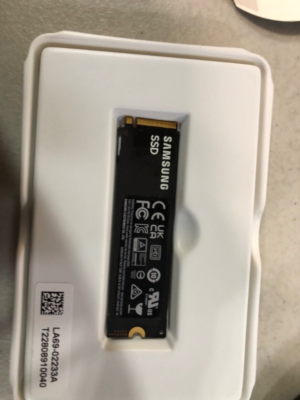 Photo 1 of SAMSUNG 980 PRO SSD 1TB Internal Solid State Drive Memory Card