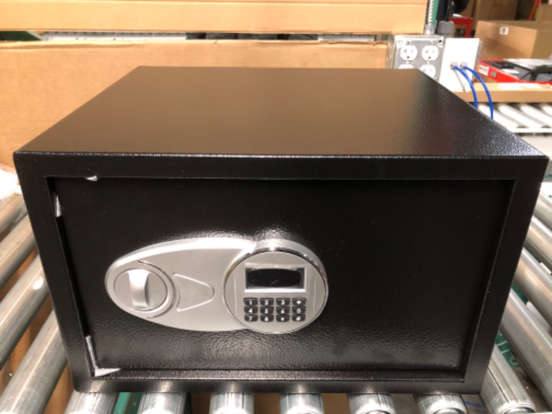 Photo 4 of AmazonBasics Security Safe - 1.2-Cubic Feet