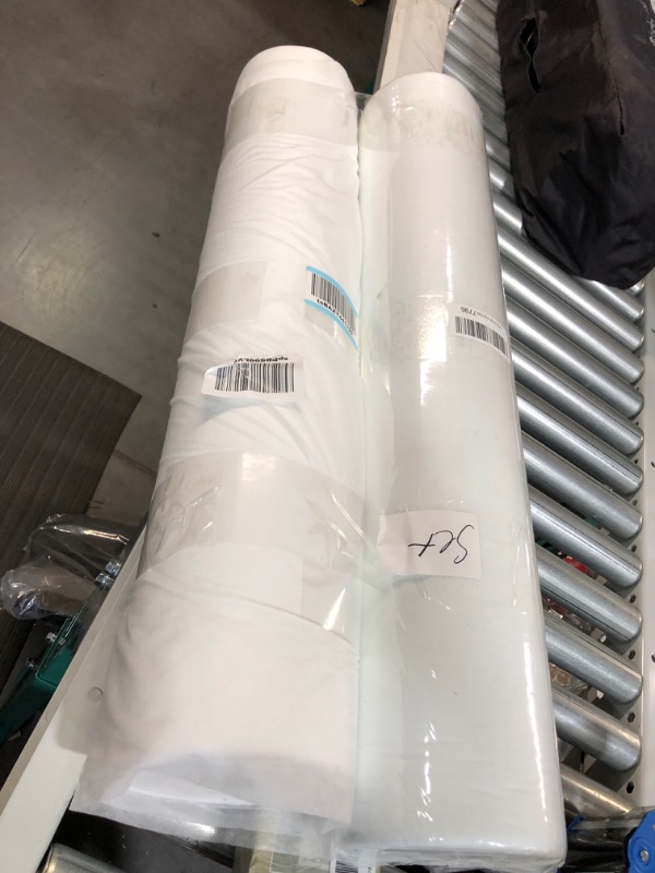 Photo 2 of *USED/ SEE NOTES** MASERTIO Disposable Massage Table Sheets - 60 Sheets Per Roll - Recyclable Nonwoven Fabric  - 31.5 x 71 Inches (2 Rolls)