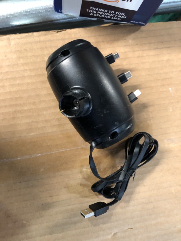 Photo 1 of Multi Car Retractable Backseat 3 in 1 36W Car Charging 