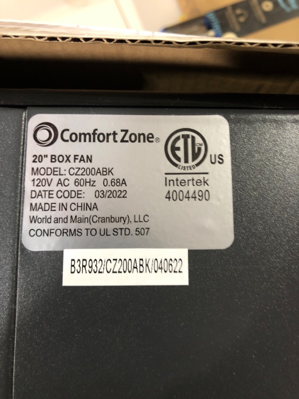 Photo 2 of Comfort Zone CZ200ABK 20" 3-Speed Box Fan with Carry Handle for Full-Force Air Circulation with Air Conditioner, Black
