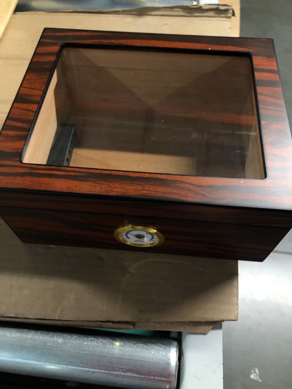 Photo 2 of -MINOR MARKINGS (SEE PICTURES)-DUCIHBA Cigar Humidors Storage 25-50 Cigars Box