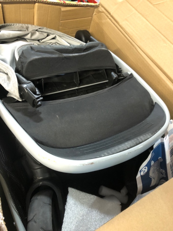 Photo 4 of (READ NOTES) Graco Ready2Grow LX 2.0 Double Stroller ?25.63 x 48 x 47.38 inches
