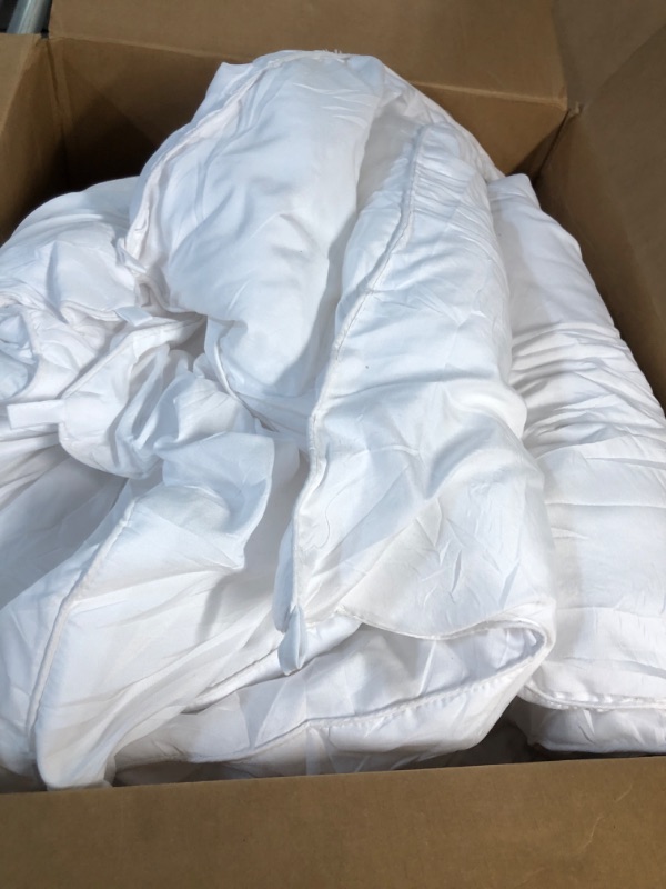 Photo 2 of -USED-Utopia Bedding Down Alternative Comforter (Queen, White) 