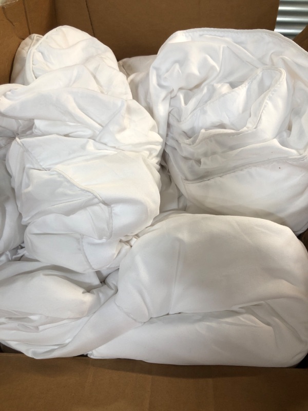 Photo 2 of -USED- Utopia Bedding 1 Comforter Duvet Insert - Quilted Comforter (White) 