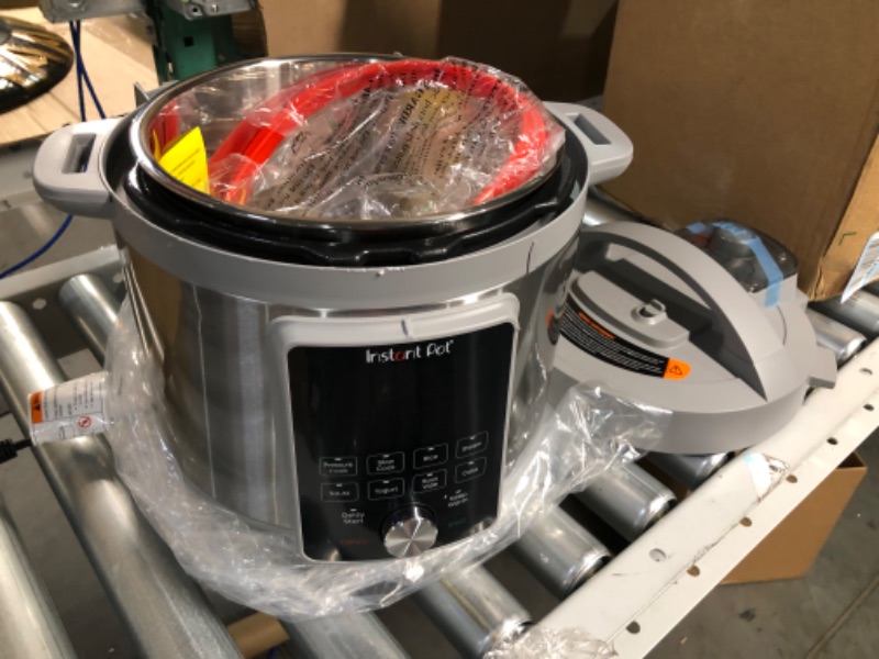 Photo 4 of [USED] Instant Pot Duo Plus, 6-Quart 