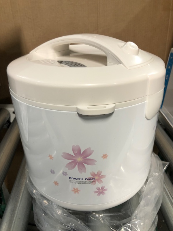 Photo 4 of [USED] 20-Cup White Rice Cooker with Steamer and Non-Stick Inner Pot