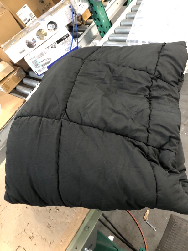 Photo 2 of ***USED*** Comforter, Black, King Size