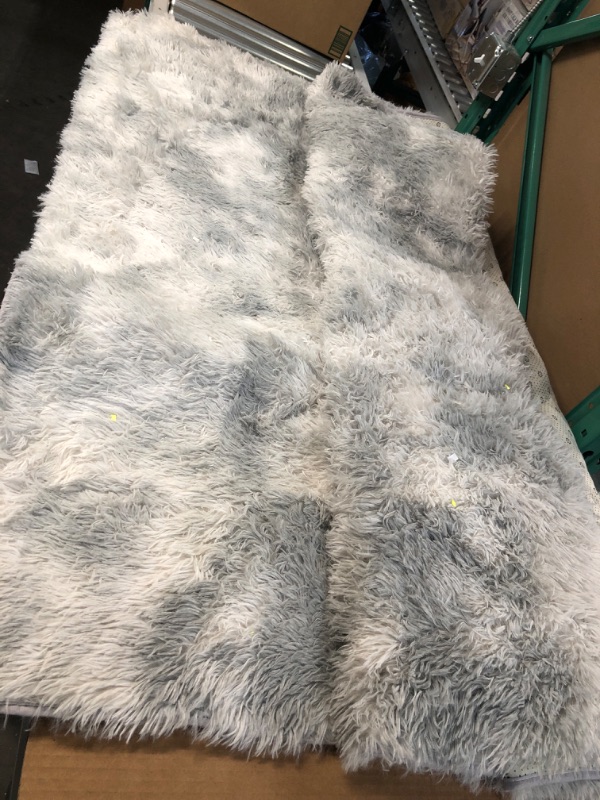 Photo 1 of (Dirty) 4st by 6 Ft Grey Fluffy rug 