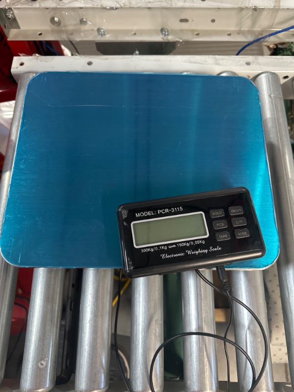 Photo 2 of **SEE NOTES** PCR-3115 300kg/100g LCD Display Digital Weighing Postal Scale for Logistics US Plug Silver & Black