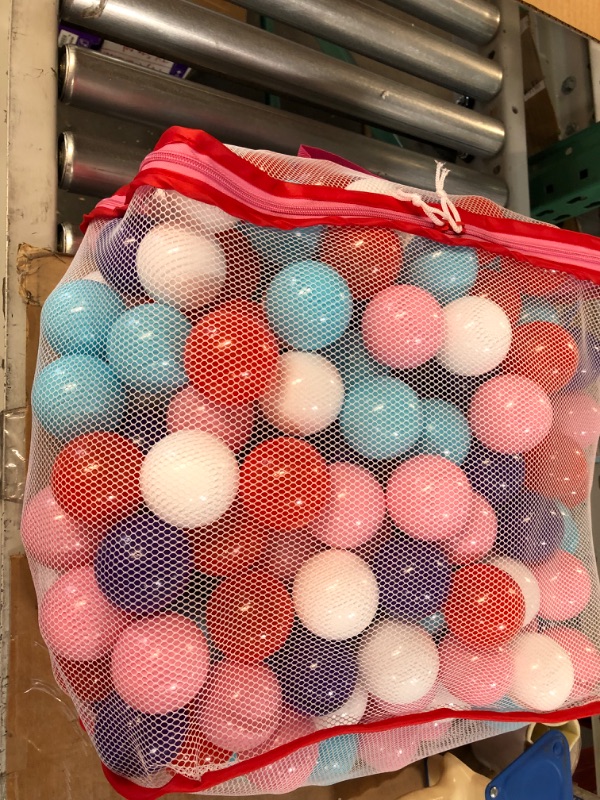 Photo 2 of 200 ball pit balls