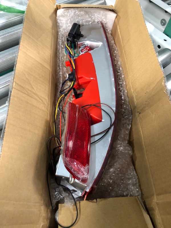 Photo 1 of Clidr Rear Bumper Tail Light Lamp for Audi Q5 2009 -2016