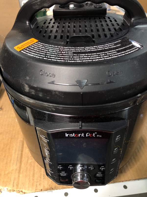 Photo 2 of *DIRTY* *SEE NOTES* Instant Pot Pro 10-in-1 Pressure Cooker Black, 6 Quart Pro