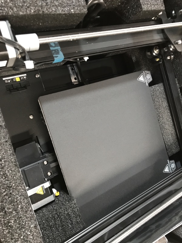 Photo 2 of Official Creality Ender 3 S1 3D Printer  220x220x270mm