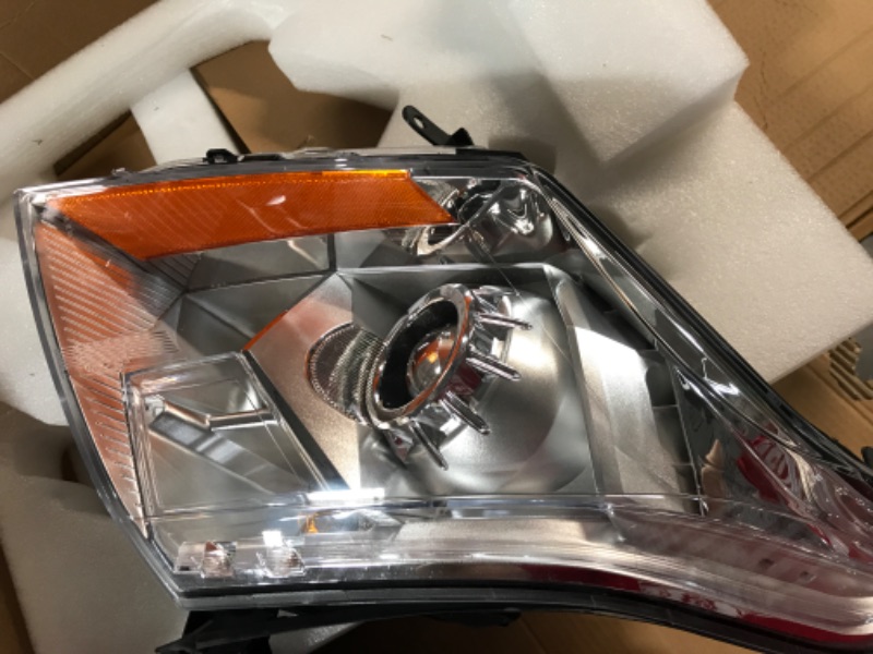 Photo 2 of **USED/SEE NOTES*** Cadillac SRX headlights