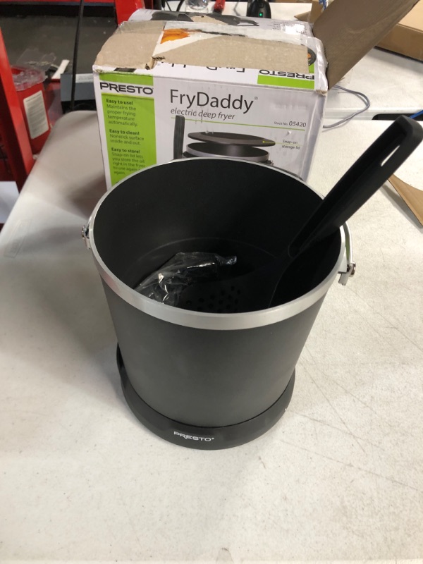 Photo 1 of (SEE NOTE) Presto 05420 FryDaddy Electric Deep Fryer,Black