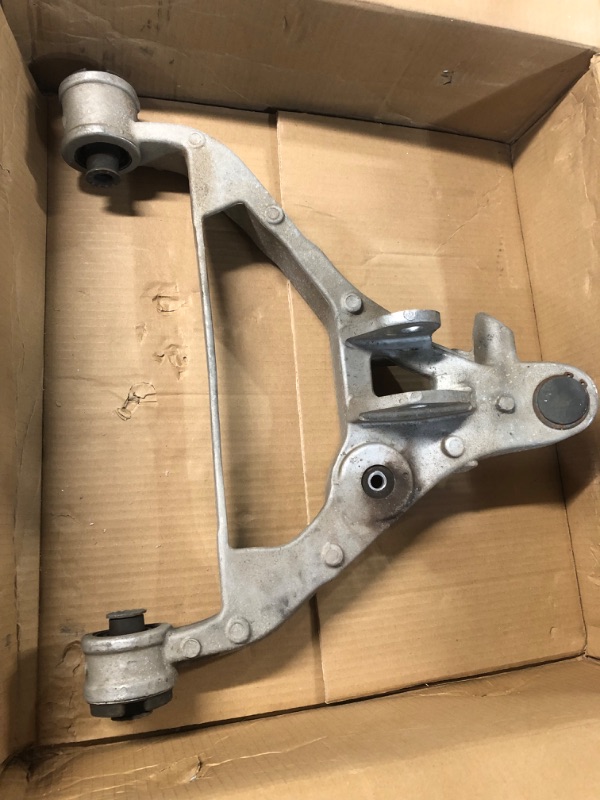 Photo 2 of *USED* Mevotech GS40123 Suspension Control Arm & Ball Joint Assembly 
(FOR A FORD< MAKE AND MODEL NOT AVAILABLE)