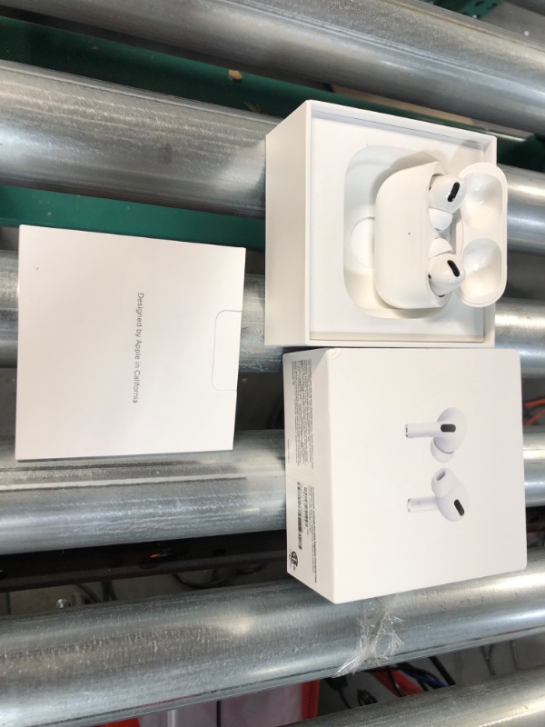 Photo 1 of Apple | AirPods Pro 1st Gen