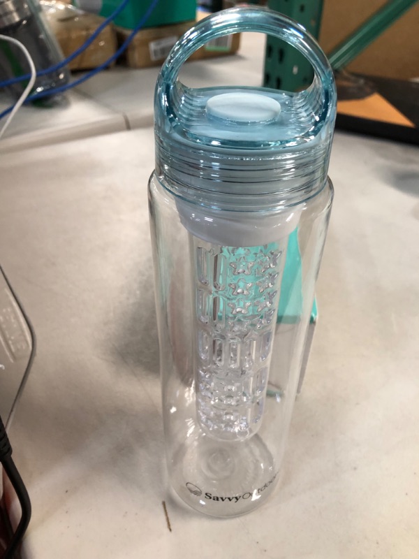 Photo 2 of *NEW* Infusion Fruit Infuser Water Bottle 