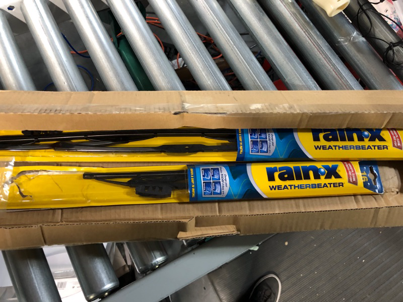 Photo 1 of Rain-X 820147 WeatherBeater Wiper Blades,  Windshield Wipers , Automotive Replacement Windshield Wiper Blades 