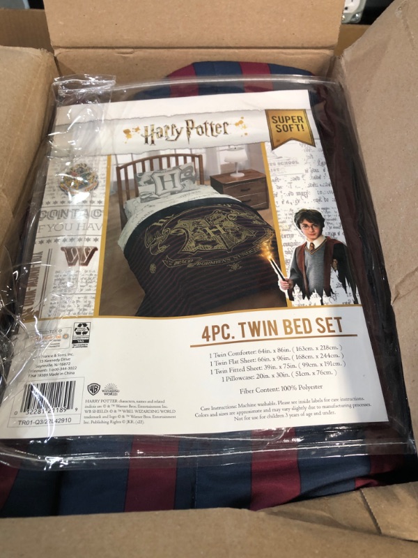 Photo 2 of * USED * Jay Franco Harry Potter Spellbound Bed Set, Twin Spellbound Twin