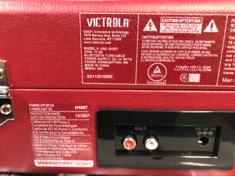 Photo 6 of See Notes Victrola Vintage 3-Speed Bluetooth Portable Suitcase Record Player with Built-in Speakers Marsala (VSC-550BT-ML)