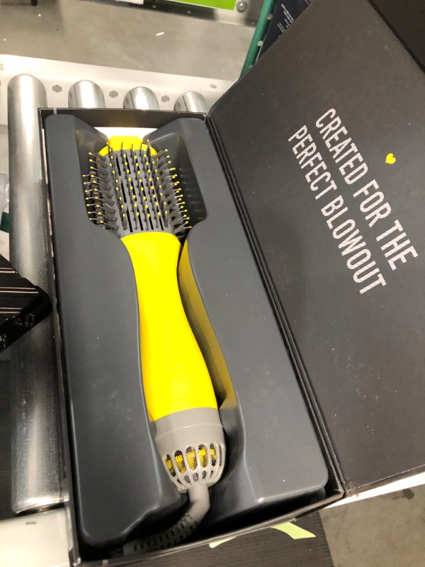 Photo 2 of Drybar Double Shot Oval Blow Dryer Brush (2.44 in)
