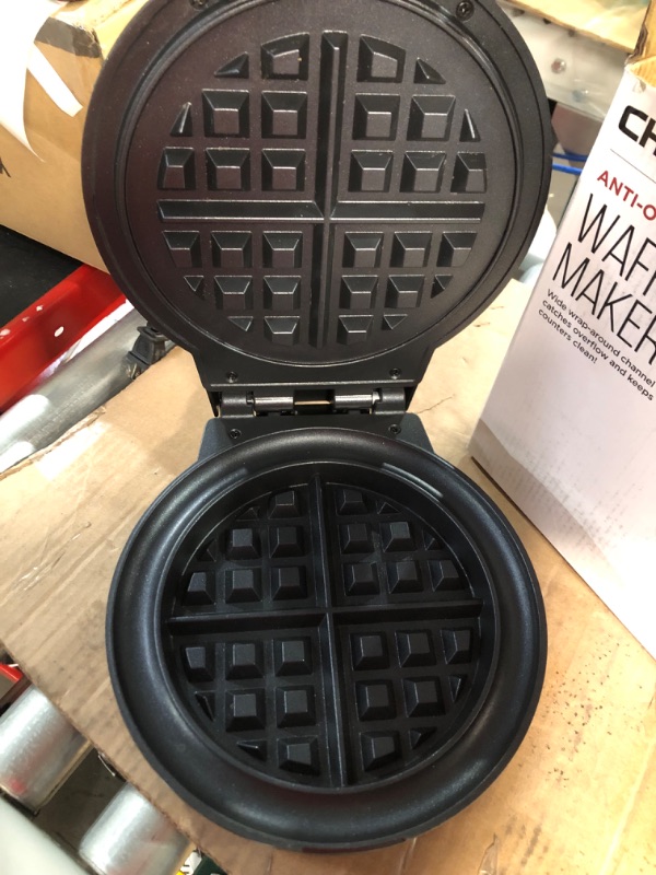 Photo 2 of *USED/SEE NOTES* Chefman Anti-Overflow Belgian Waffle Maker w/Shade Selector,